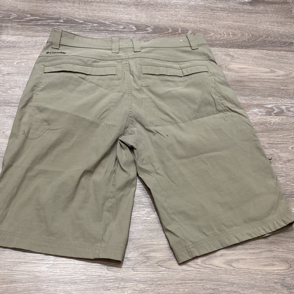 Columbia Men’s Omni Shield Shorts - Picture 6 of 8